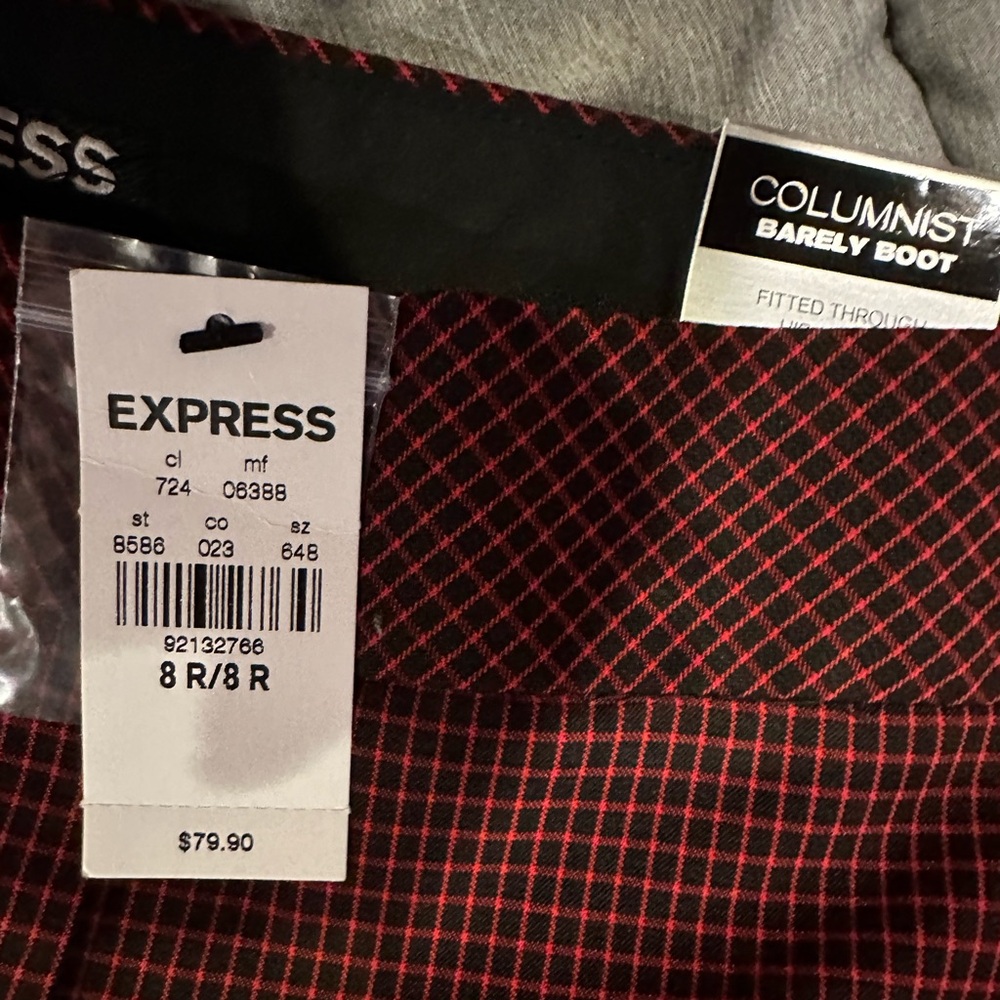 New with tags. Columnist barely boot pants. Red and black.